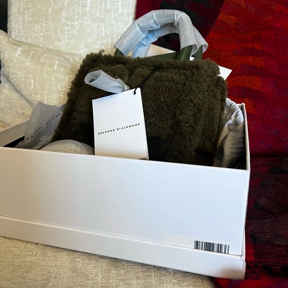 Brandon Blackwood Green Shearling Kuei Bag - Picture 6 of 9